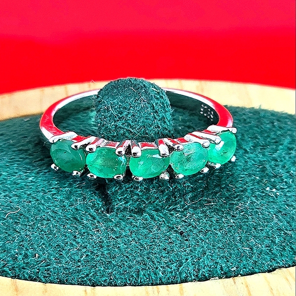 Natural Emerald 4x3mm 925 Sterling Silver Band - Picture 3 of 13